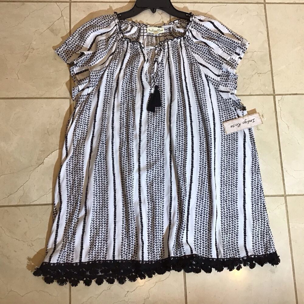 NWT Indigo Rose Boho Flowy Top Sz 3X Front Tassel Tie With Lace Trim Tassel Ties